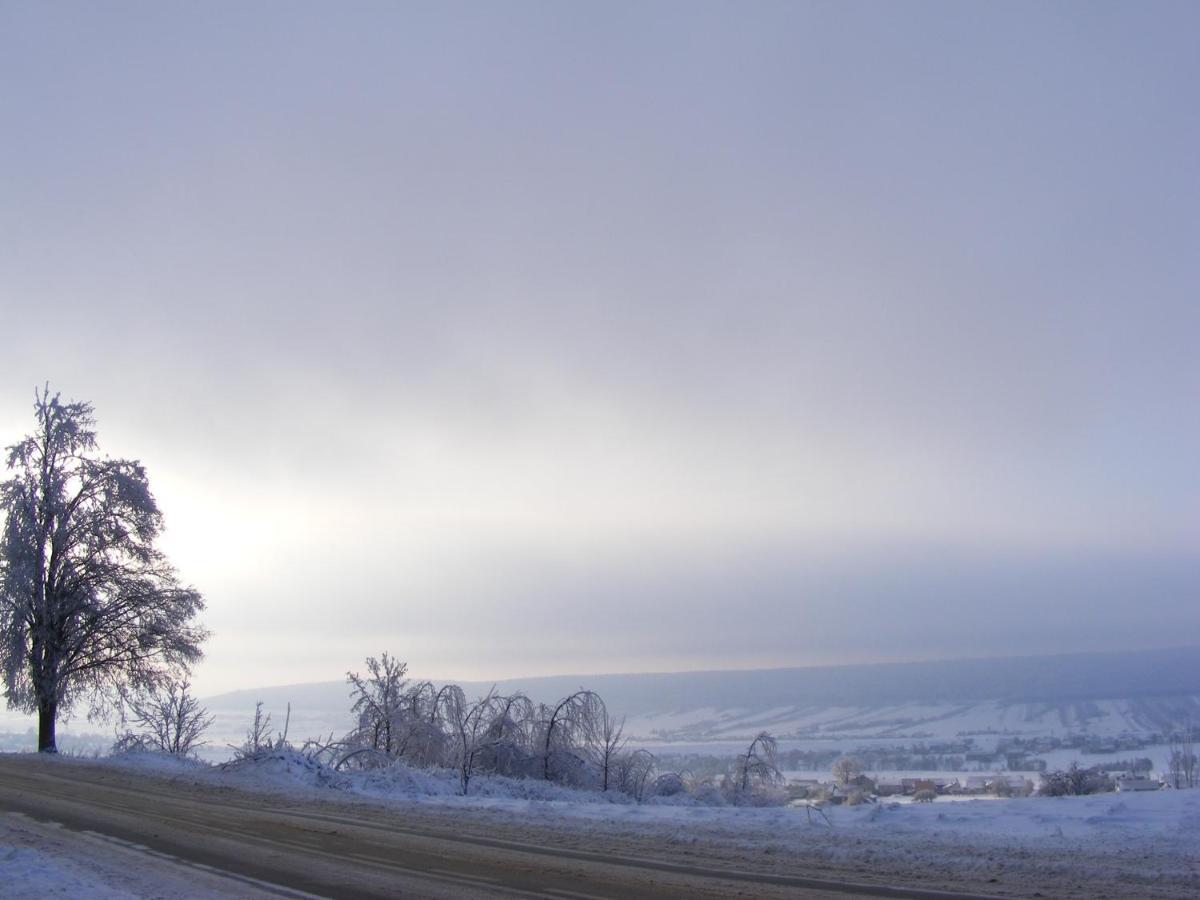 Dworek Lachowicze Grzegorzewice Экстерьер фото